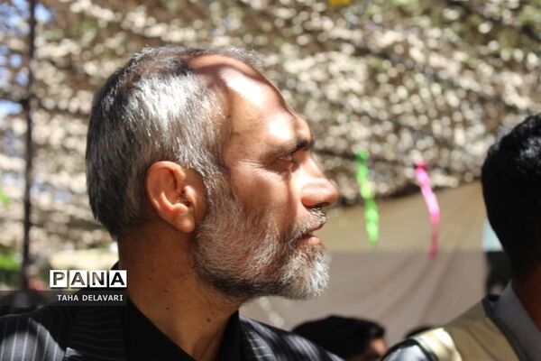 نماز جماعت در آخرین روز از اردوی قطبی اعضای سازمان دانش‌آموزی به میزبانی شهرستان‌های استان تهران
