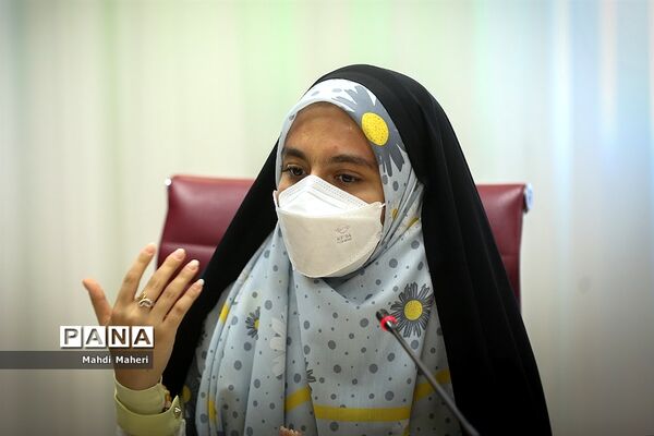 نشست معاون رئیس‌جمهوری در امور زنان و خانواده با رتبه‌های برتر کنکور سراسری