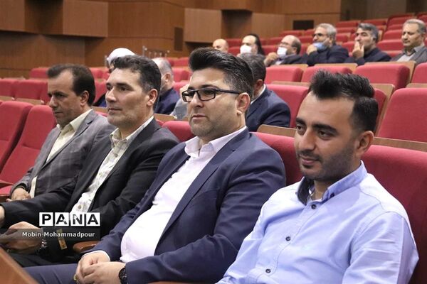 مراسم گرامیداشت یاد و خاطره شهیدان رجایی و باهنر در تبریز