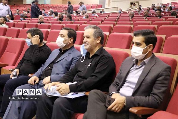 مراسم گرامیداشت یاد و خاطره شهیدان رجایی و باهنر در تبریز