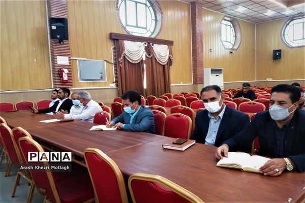 جلسه نقد و بررسی مسائل مجموعه آموزش ابتدایی