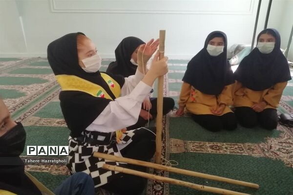 آموزش مهارت تشکیلاتی چوب و گره در دبیرستان عصمت صفادشت ملارد