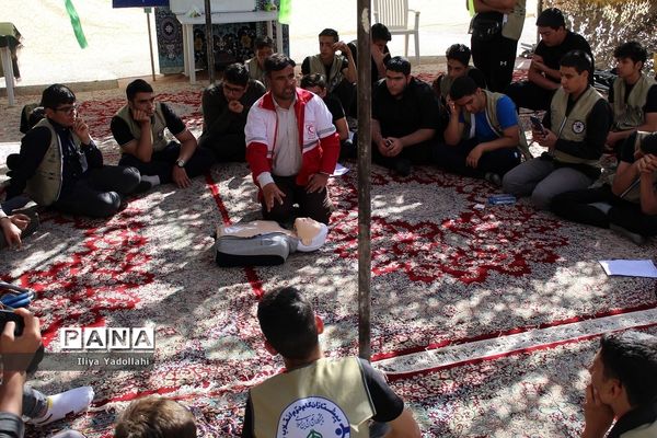 حضور دانش‌آموزان  شهر تهران در اردوی قطب 1 سازمان دانش آموزی