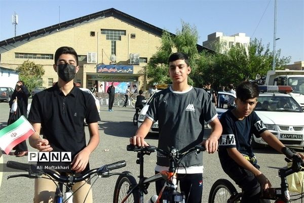 همایش بزرگ دوچرخه‌سواری در شهرستان قرچک