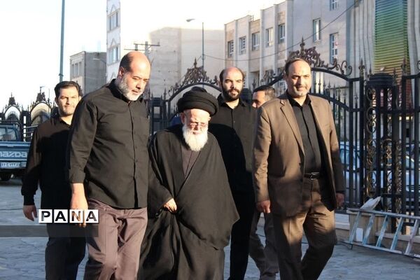 آیین تجلیل از پیرغلامان و خادمان حسینی زنجان