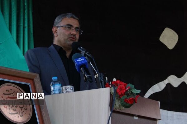 آیین تجلیل از پیرغلامان و خادمان حسینی زنجان
