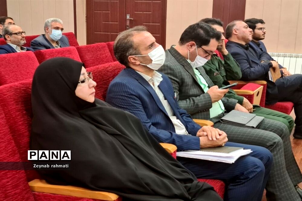 برگزاری جلسه پروژه مهر با حضور مدیران مدارس منطقه ۱۳