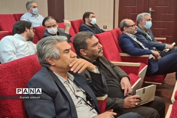 برگزاری جلسه پروژه مهر با حضور مدیران مدارس منطقه ۱۳