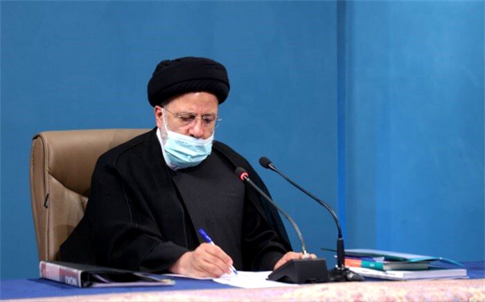 رئیس‌جمهوری درگذشت مادر شهیدان حیدری را تسلیت گفت