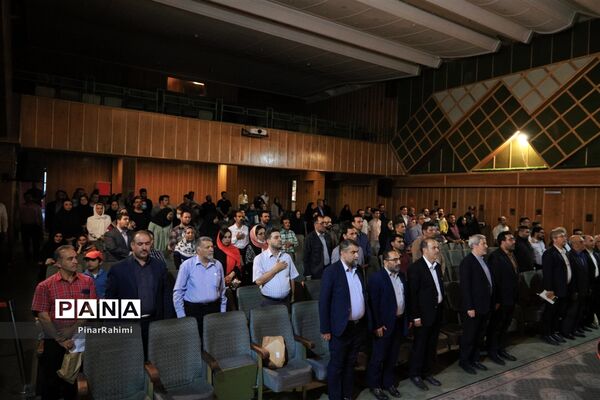 مراسم بزرگداشت مقام خبرنگار
