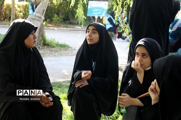برگزاری کارگاه‌های آموزشی در اردوی قطبی دختران اردوگاه دماوند