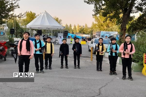 بدرقه خدام و طلائیه داران اربعین حسینی