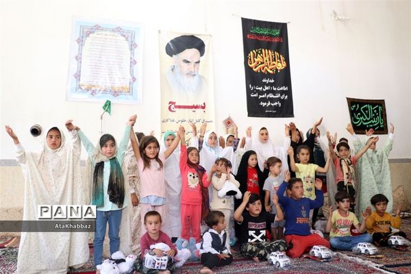 رزمایش جهادی عهد خدمت به همت دانشجویان بسیجی