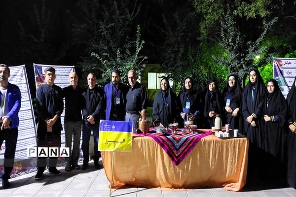 حضور اعضای دختر سازمان دانش‌آموزی البرز در اردوی قطبی دماوند