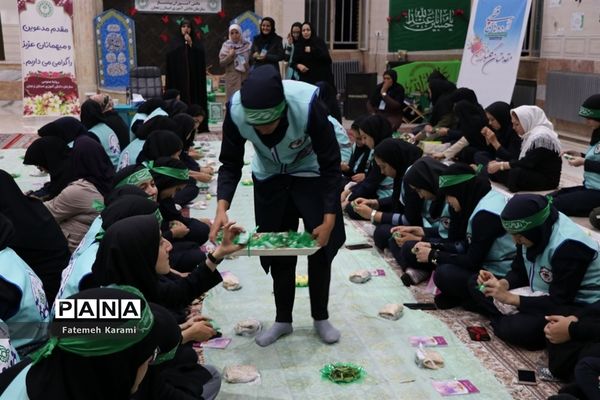 برنامه فرهنگی سوگواری حضرت رقیه (س) اعضای دختر سازمان دانش‌آموزی قطب 5 آذربایجان غربی