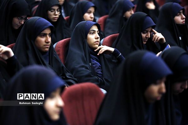 چهاردهمین کنگره اتحادیه انجمن‌های اسلامی دانش‌آموزان