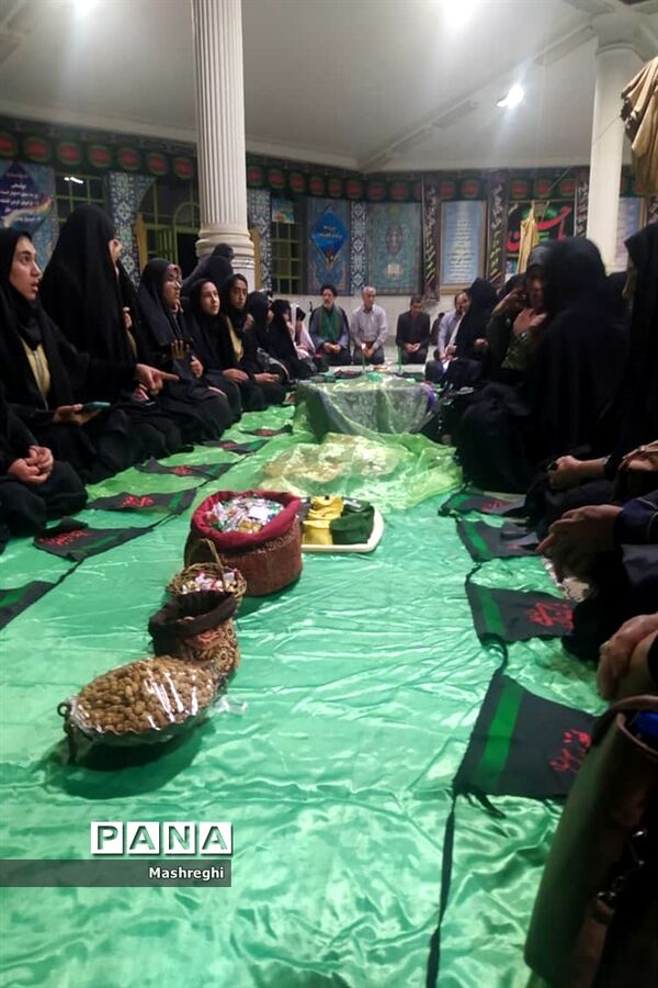 برپایی سفره حضرت رقیه در اردوی قطبی - اصفهان
