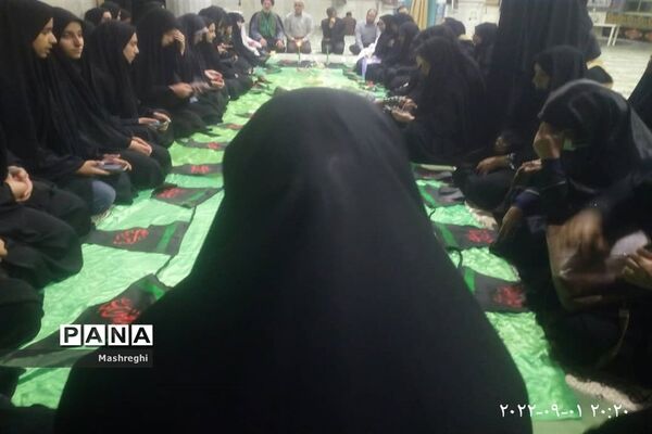 برپایی سفره حضرت رقیه در اردوی قطبی - اصفهان