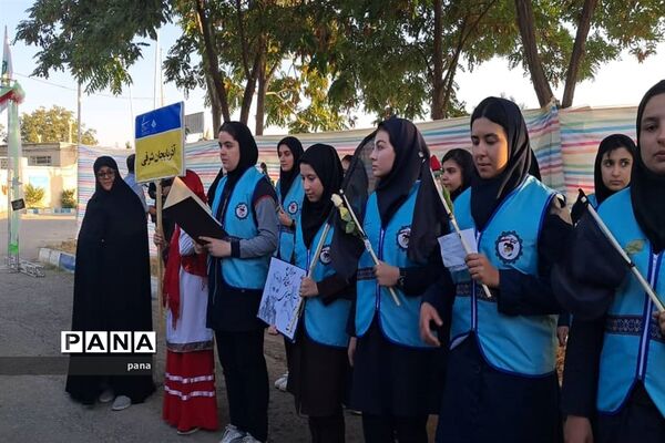 دانش‌آموزان دختر اعضای سازمان دانش‌آموزی آذربایجان شرقی در اردوی قطبی