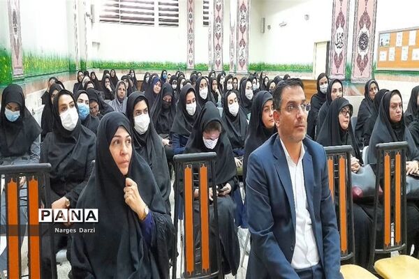 دوره‌ توانمندسازی و مهارت‌افزایی مربیان پیش‌دبستانی و مهدهای کودک در اسلامشهر