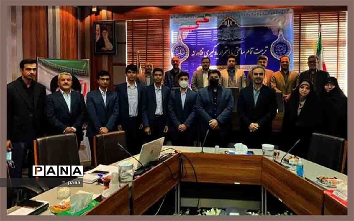 پرواز انسان و رسیدن به تعالی، با دو بال علم و ایمان امکان پذیر است