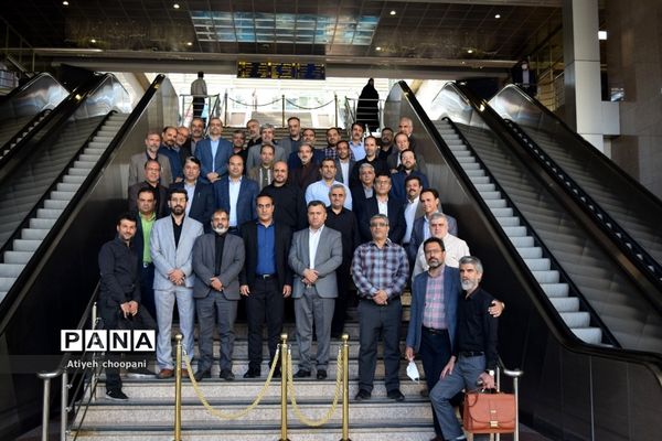 برگزاری دومین نشست مدیران مدارس منطقه ۱۴ در برج میلاد