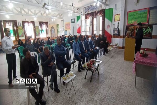 دیدار رئیس سازمان دانش‌آموزی فارس با مربیان و دانش‌آموزان در کوار