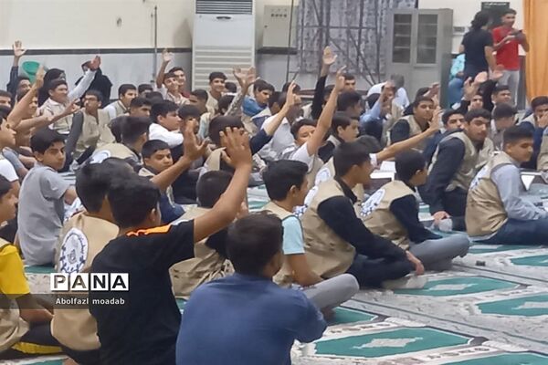 برگزاری ‌محفل انس با قرآن در ‌اردوی قطبی - گلستان