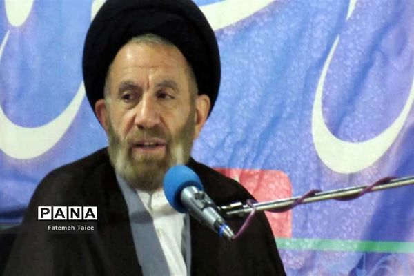 اولین روز حضور دانش‌آموزان خوزستان در اردوی قطبی لرستان