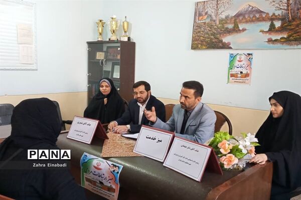برگزاری میز خدمت مدارس استثنائی در شهرستان ملارد
