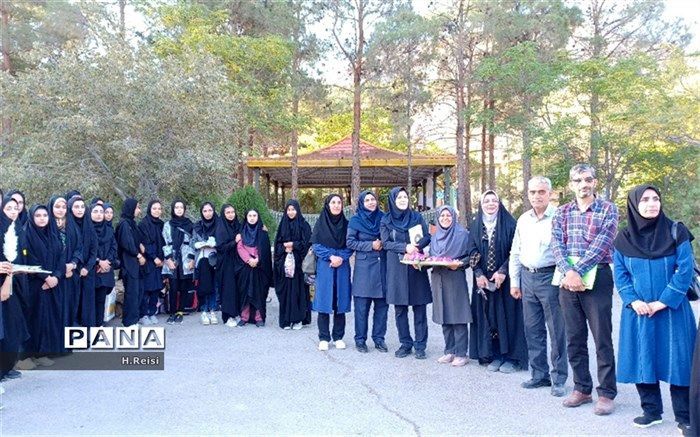 گروه دختران استان چهارمحال و بختیاری منظم و منسجم بودند