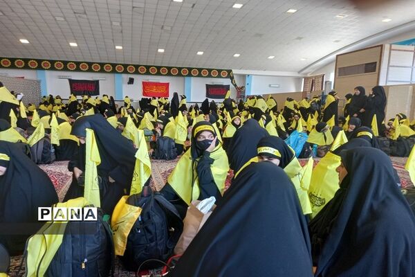 مراسم بدرقه کاروان دانش‌آموزی پیاده‌روی اربعین حسینی
