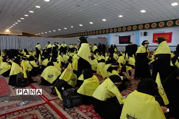 مراسم بدرقه کاروان دانش‌آموزی پیاده‌روی اربعین حسینی