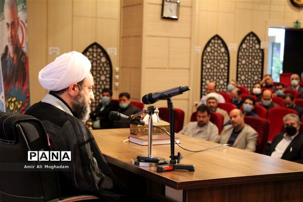 افتتاحیه اولین دوره دانش‌افزایی و توانمندسازی اساتید بسیجی
