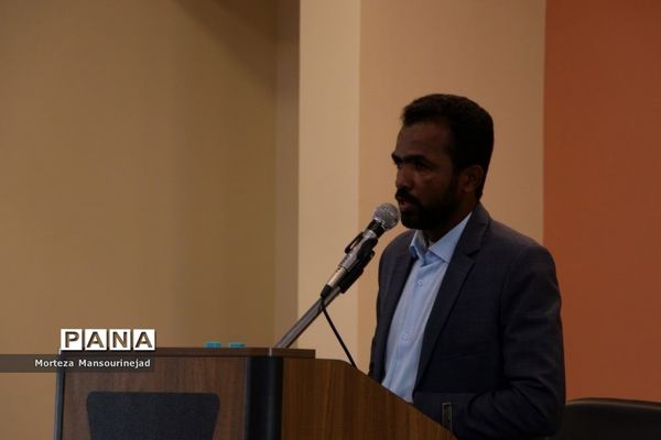 نشست مدیران مدارس روستایی ناحیه یک بندرعباس