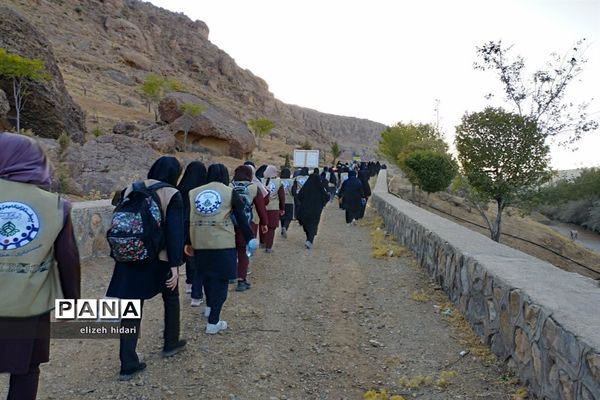 فعالیت‌های دانش‌آموزان کرمانشاهی در اردوی قطبی- لرستان
