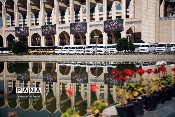 مراسم رونمایی و واگذاری مرحله نخست ناوگان حمل و نقل شهری