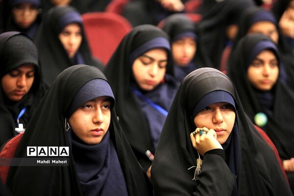 اختتامیه چهاردهمین کنگره اتحادیه انجمن‌های اسلامی دانش‌آموزان دختر