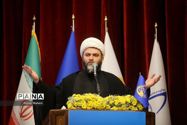 اختتامیه چهاردهمین کنگره اتحادیه انجمن‌های اسلامی دانش‌آموزان پسر