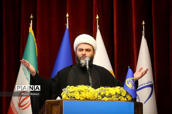اختتامیه چهاردهمین کنگره اتحادیه انجمن‌های اسلامی دانش‌آموزان پسر