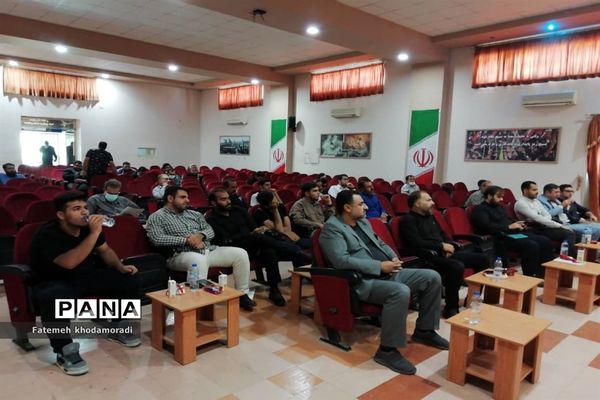 برگزاری دوره آموزشی ویژه مسئولان اجتماعی حوزه‌ها و پایگاه‌های محلات توسط معاونت اجتماعی سپاه ثارالله‌