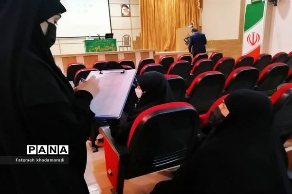 برگزاری دوره آموزشی ویژه مسئولان اجتماعی حوزه‌ها و پایگاه‌های محلات توسط معاونت اجتماعی سپاه ثارالله‌