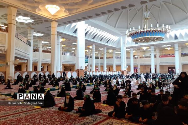 برپایی همایش دختران حسینی در حرم مطهر احمد بن موسی شاهچراغ (ع) شیراز ۲