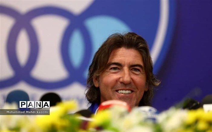 ساپینتو نام ۵ بازیکن استقلال را خط زد