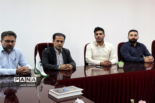دیدار رئیس سازمان دانش‌آموزی استان مازندران با مجمع خیرین حامی دانش‌آموزان بازمانده از تحصیل