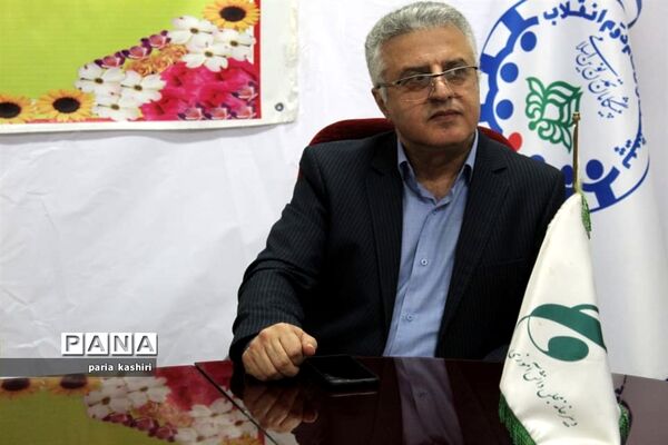 دیدار رئیس سازمان دانش‌آموزی استان مازندران با مجمع خیرین حامی دانش‌آموزان بازمانده از تحصیل
