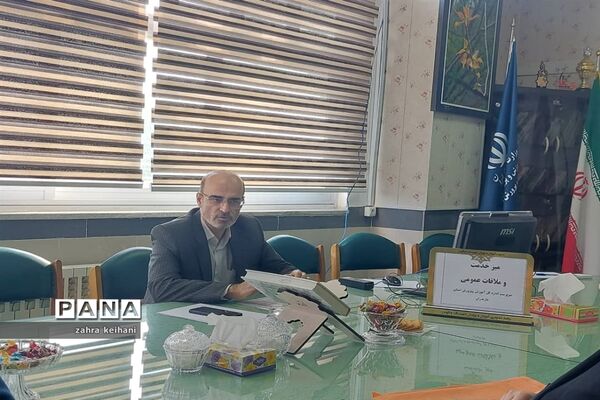 برگزاری میز خدمت سرپرست اداره کل آموزش و پرورش استان مازندران در شهرستان چالوس