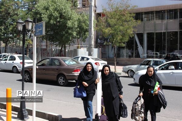 بازگشت دانش‌آموزان عضو سازمان دانش‌آموزی استان زنجان از اردوی قطبی دختران