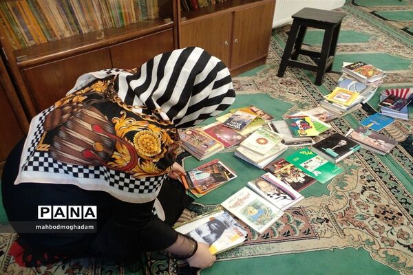 حضور فعال شورای دانش‌آموزی دبیرستان شهیده قزوینی منطقه ۱۳ در پروژه مهر