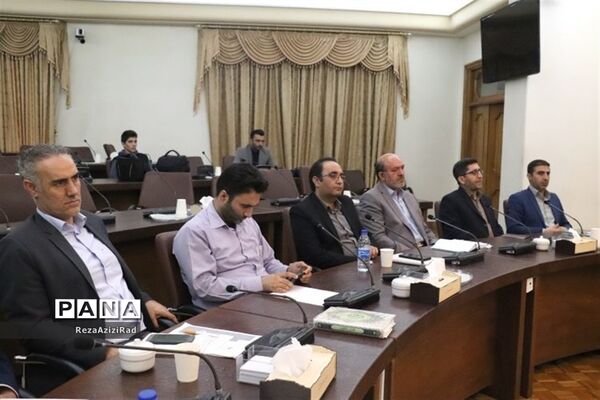 اولین گفت‌وگوی مجازی شورای آموزش و پرورش آذربایجان شرقی با مدیران مدارس سراسر استان